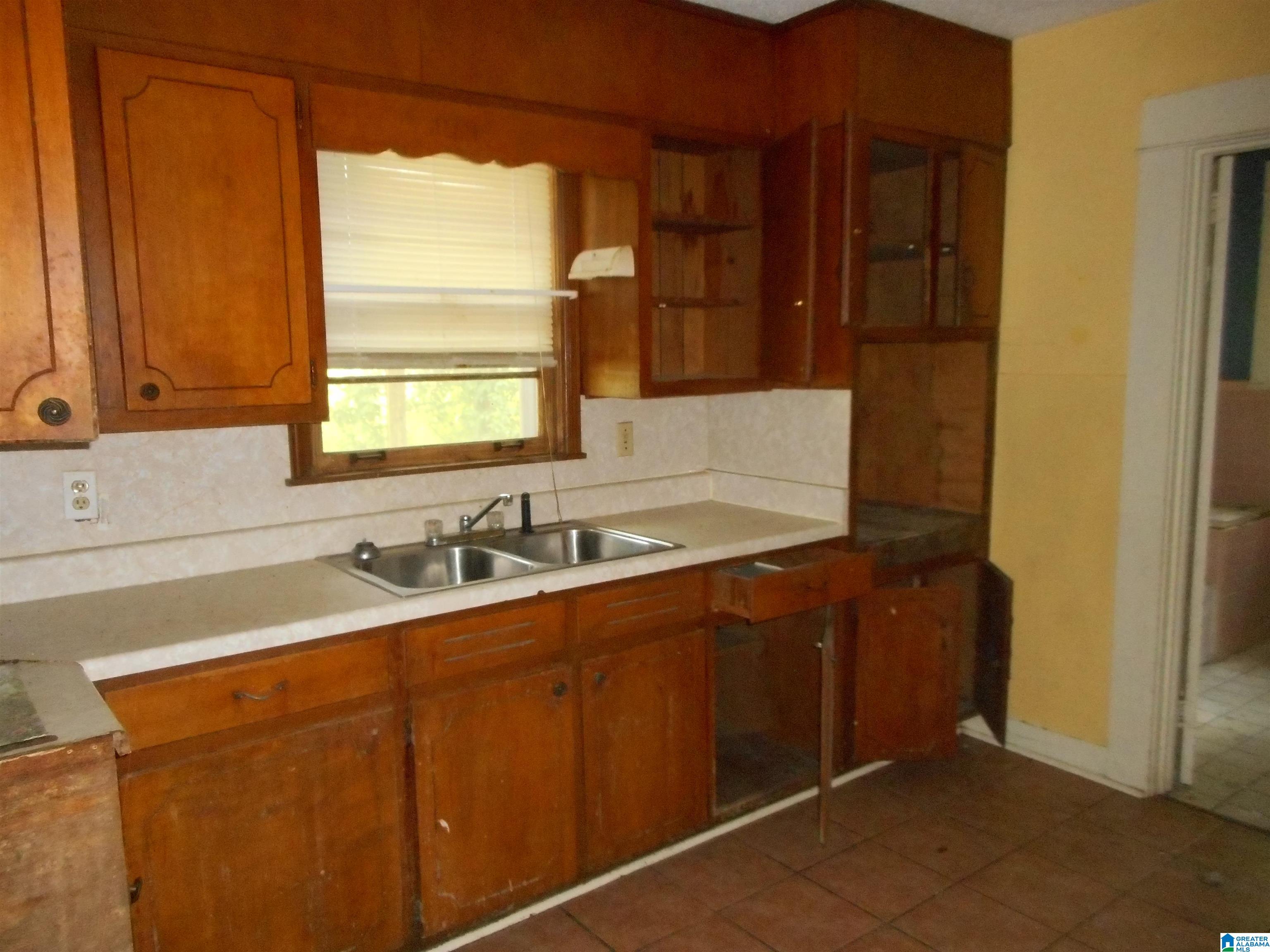 226 86th Place South Birmingham, AL 35206 - Photo 6 of 19
