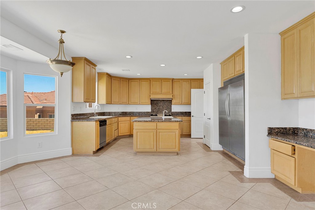 16245 Ridge View Drive Apple Valley, CA 92307 - Photo 26 of 80