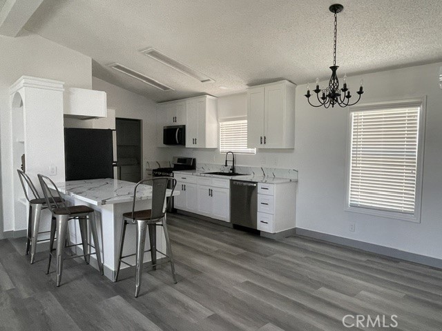 14626 Monte Vista Road Phelan, CA 92371 - Photo 8 of 33 Kitchen