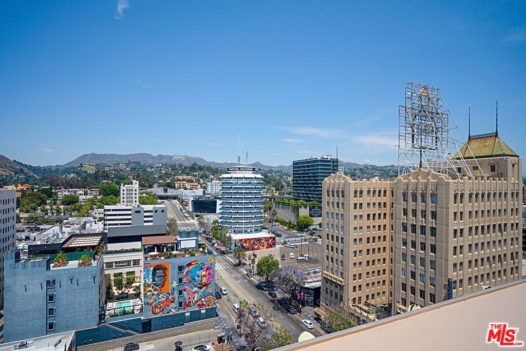 1645 Vine Street, Unit 703 Los Angeles, CA 90028 - Photo 31 of 44 a city view