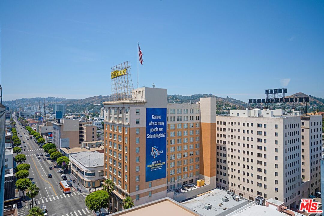 1645 Vine Street, Unit 703 Los Angeles, CA 90028 - Photo 32 of 44 a view of buildings