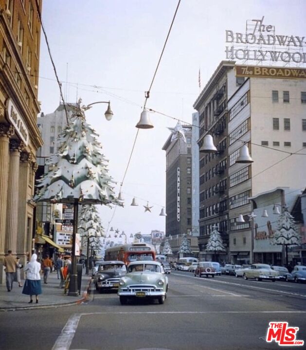 1645 Vine Street, Unit 703 Los Angeles, CA 90028 - Photo 39 of 44 a car parked in front of a building