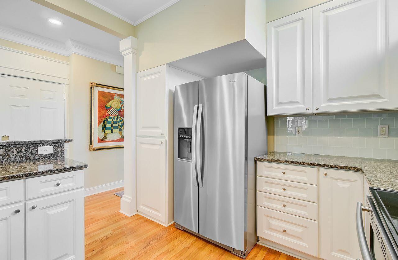 1650 Long Grove Drive Mount Pleasant, SC 29464 - Photo 22 of 52 Kitchen