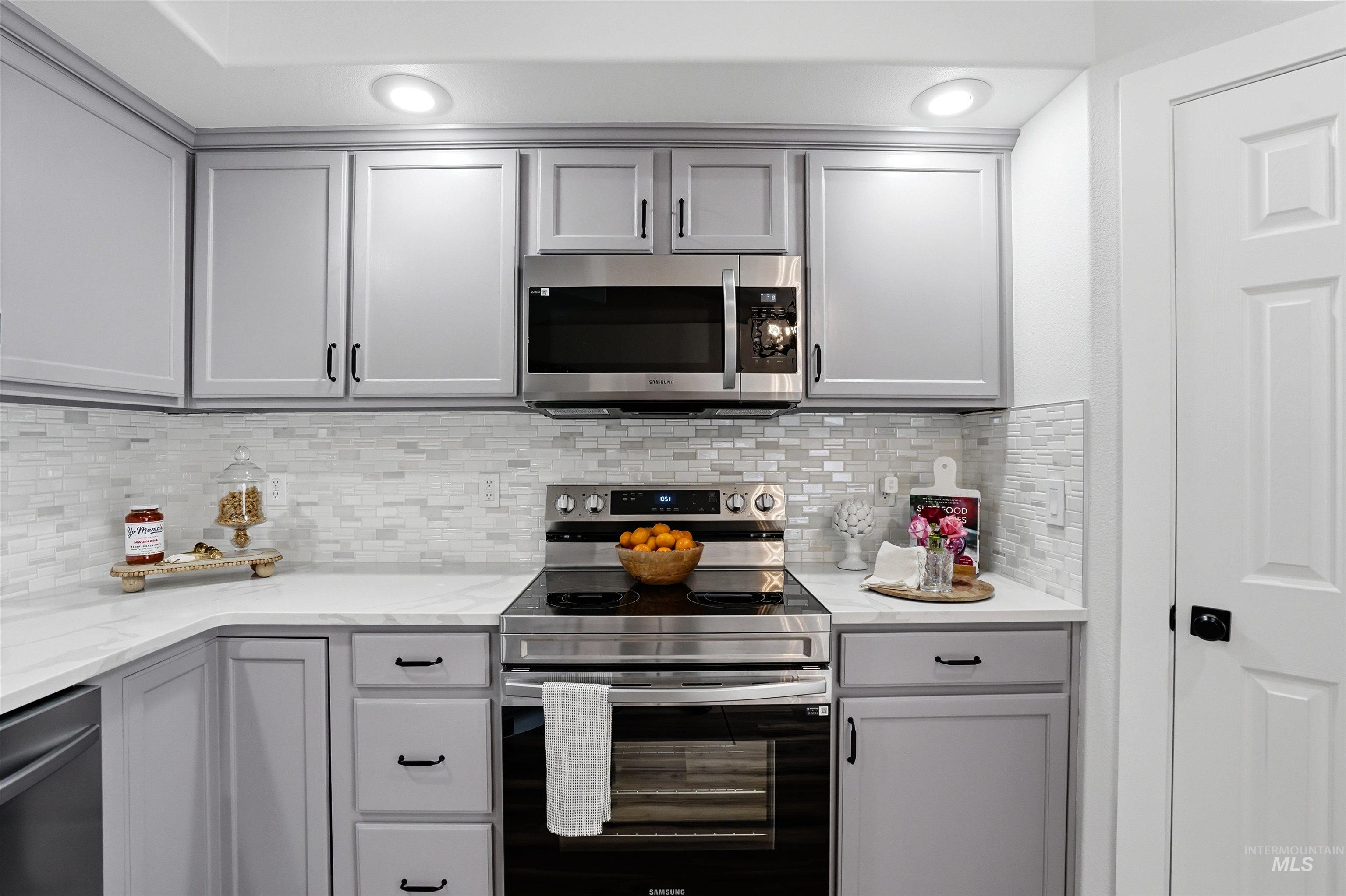 2720 Stoll Court Caldwell, ID 83607 - Photo 10 of 34