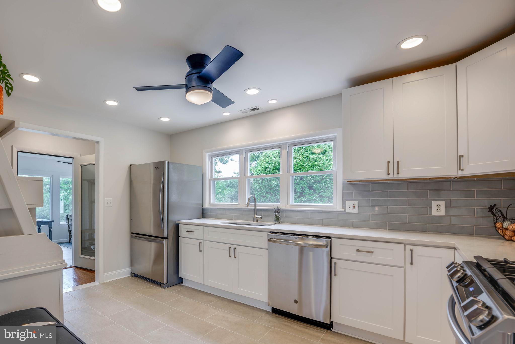 1903 Haverhill Road Baltimore, MD 21234 - Photo 4 of 28 Gallery Image 4