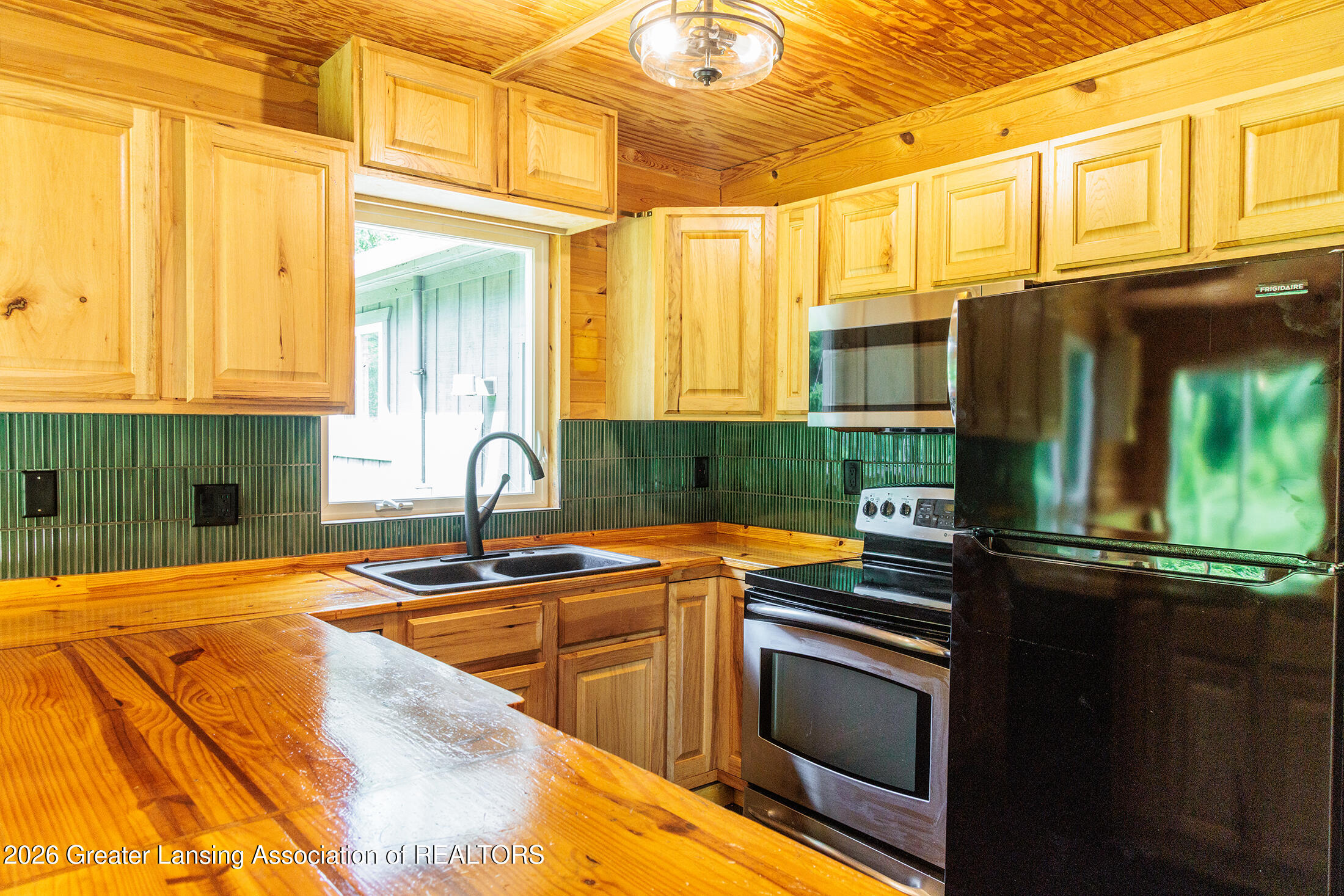 1264 North Edgar Road Mason, MI 48854 - Photo 13 of 36 _DPH4414