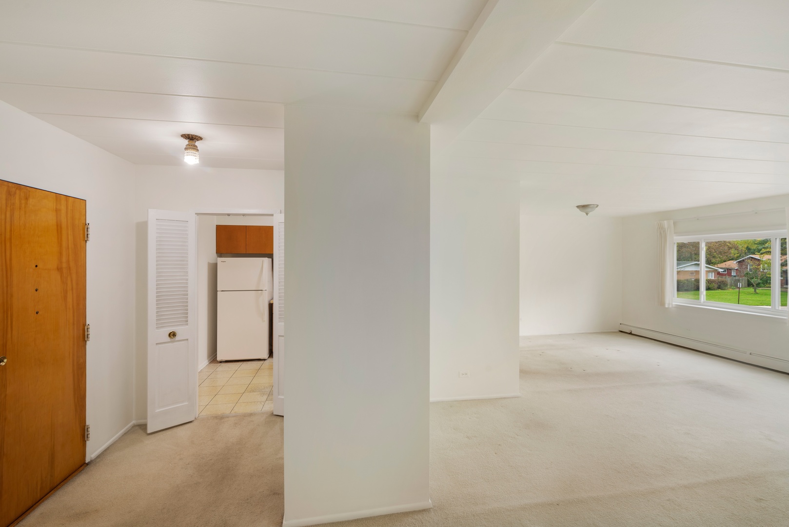 1139 Leavitt Avenue, Unit 212 Flossmoor, IL 60422 - Photo 10 of 10 an empty room with windows and closet