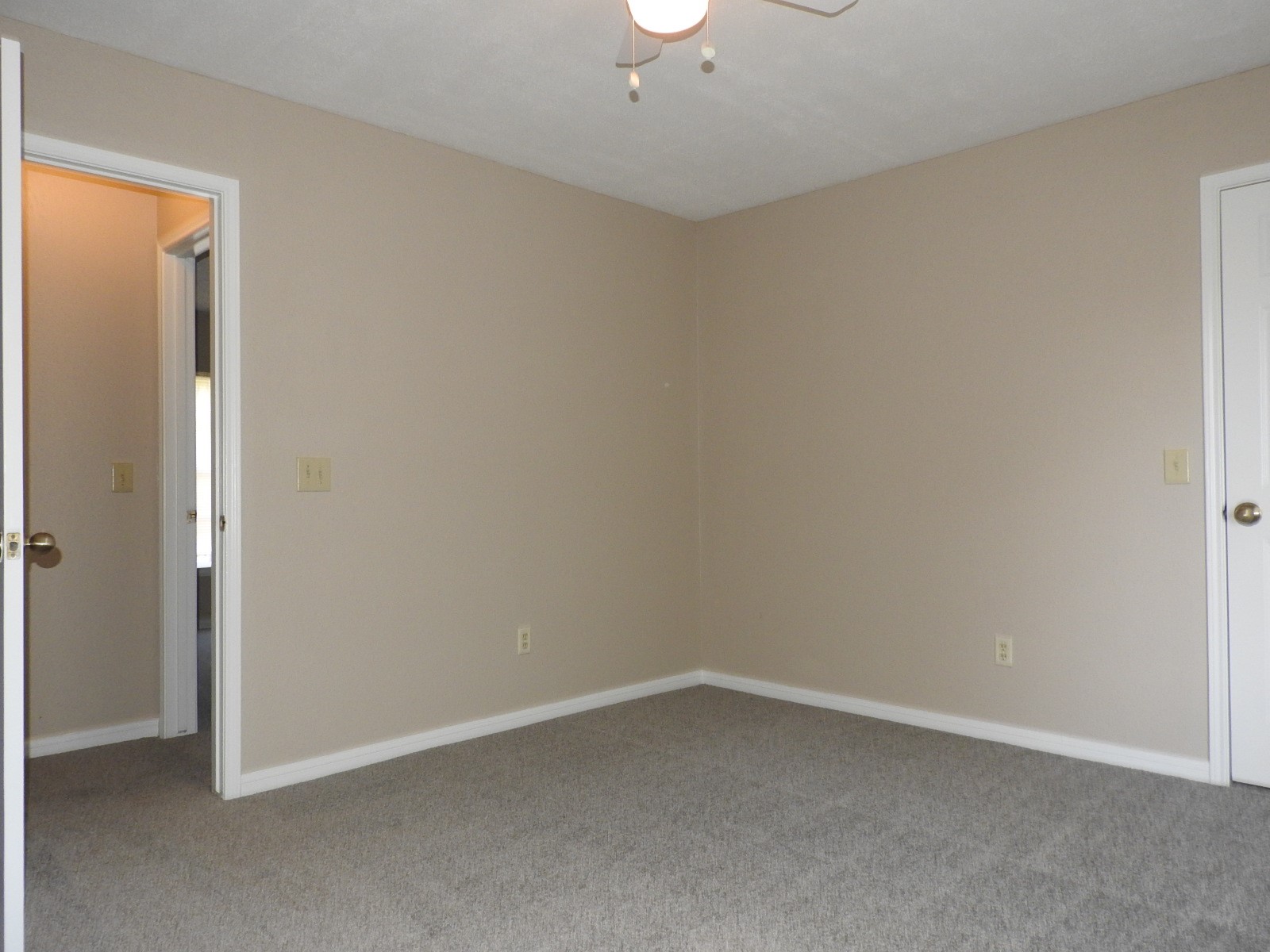 3107 Rimrock Drive Missouri City, TX 77459 - Photo 21 of 32 an empty room with a empty space and windows