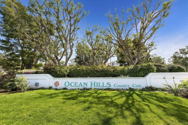 $1,175,000 | 4994 Alicante Way, Oceanside, CA 92056