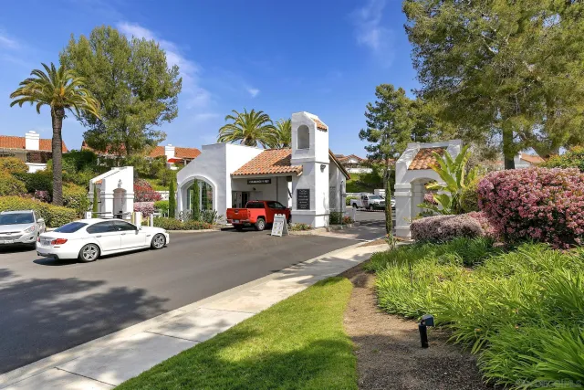 $1,175,000 | 4994 Alicante Way, Oceanside, CA 92056