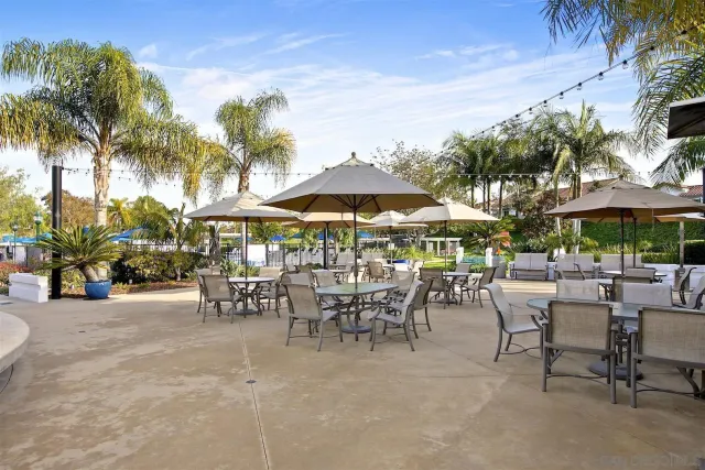 $1,175,000 | 4994 Alicante Way, Oceanside, CA 92056