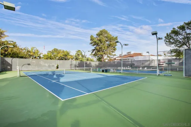 $1,175,000 | 4994 Alicante Way, Oceanside, CA 92056