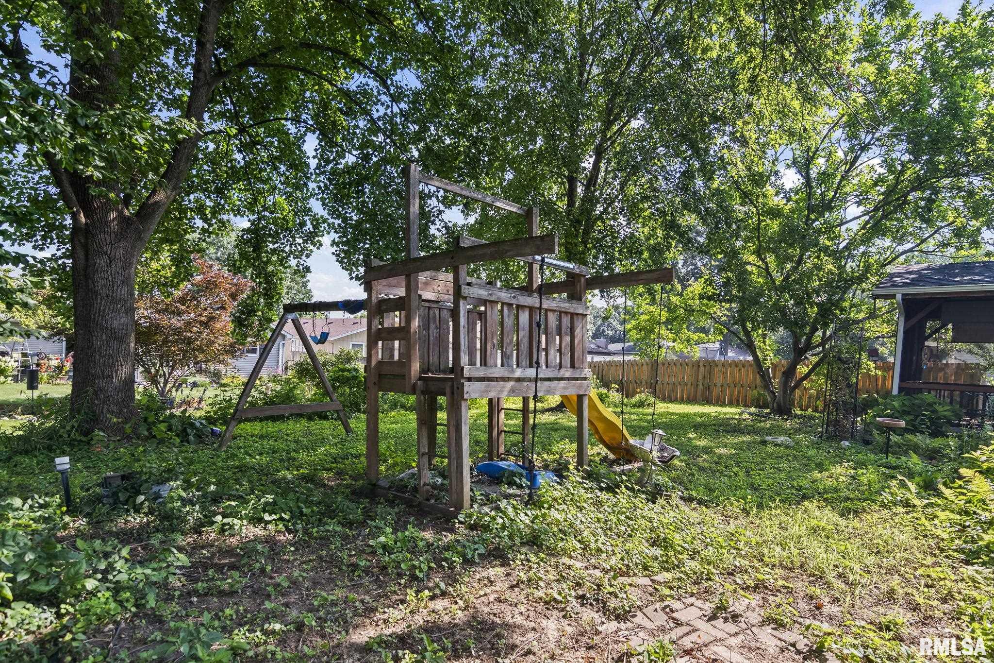109 Basswood Road Springfield, IL 62712 - Photo 34 of 37