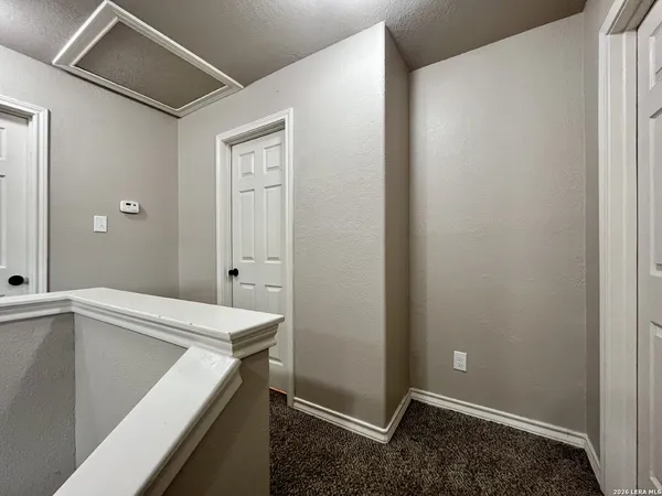 a view of utility room