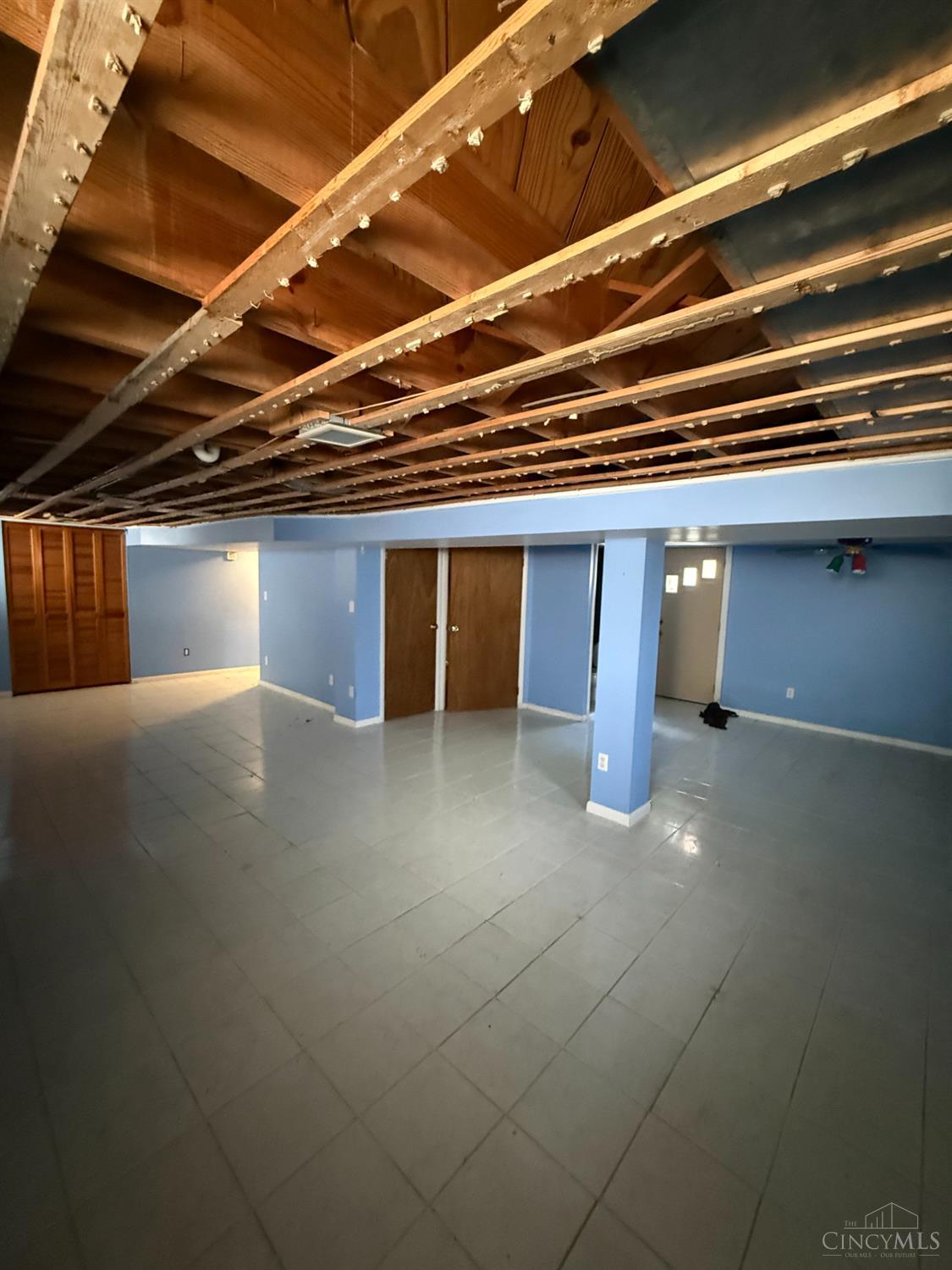7609 Forest Road Cincinnati, OH 45230 - Photo 20 of 28 Gallery Image 20