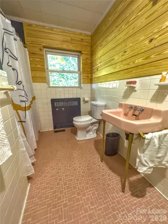 $1,595 | 229 Pee Dee Avenue, Norwood, NC 28128