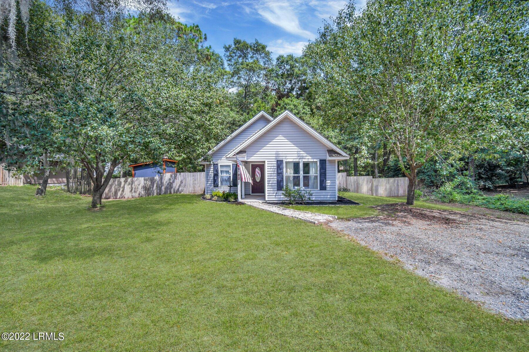 22 Blythewood Road Beaufort, SC 29907 - Photo 1 of 27 DSC08804_1.jpg-SMALL