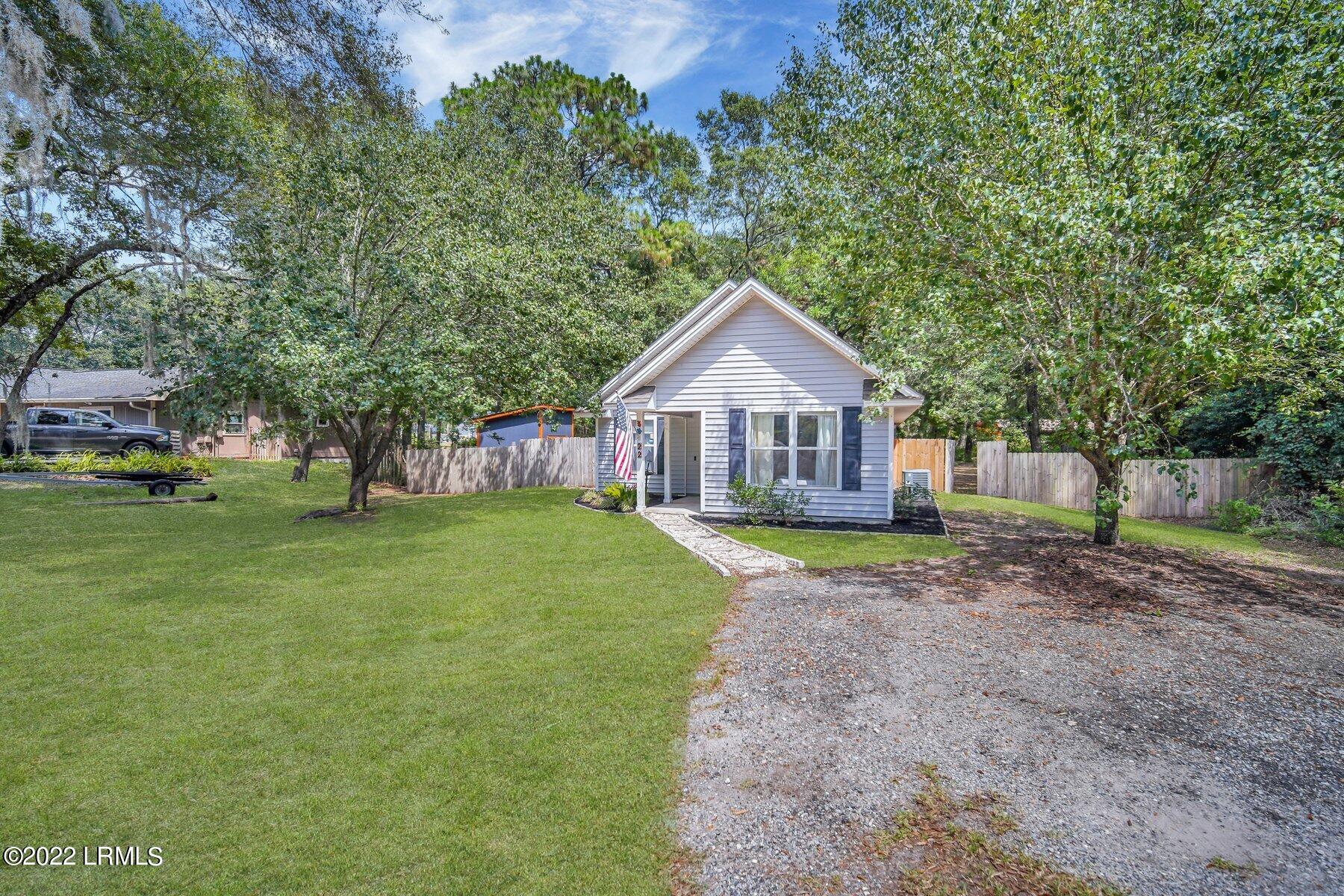 22 Blythewood Road Beaufort, SC 29907 - Photo 2 of 27 DSC08809_1.jpg-SMALL