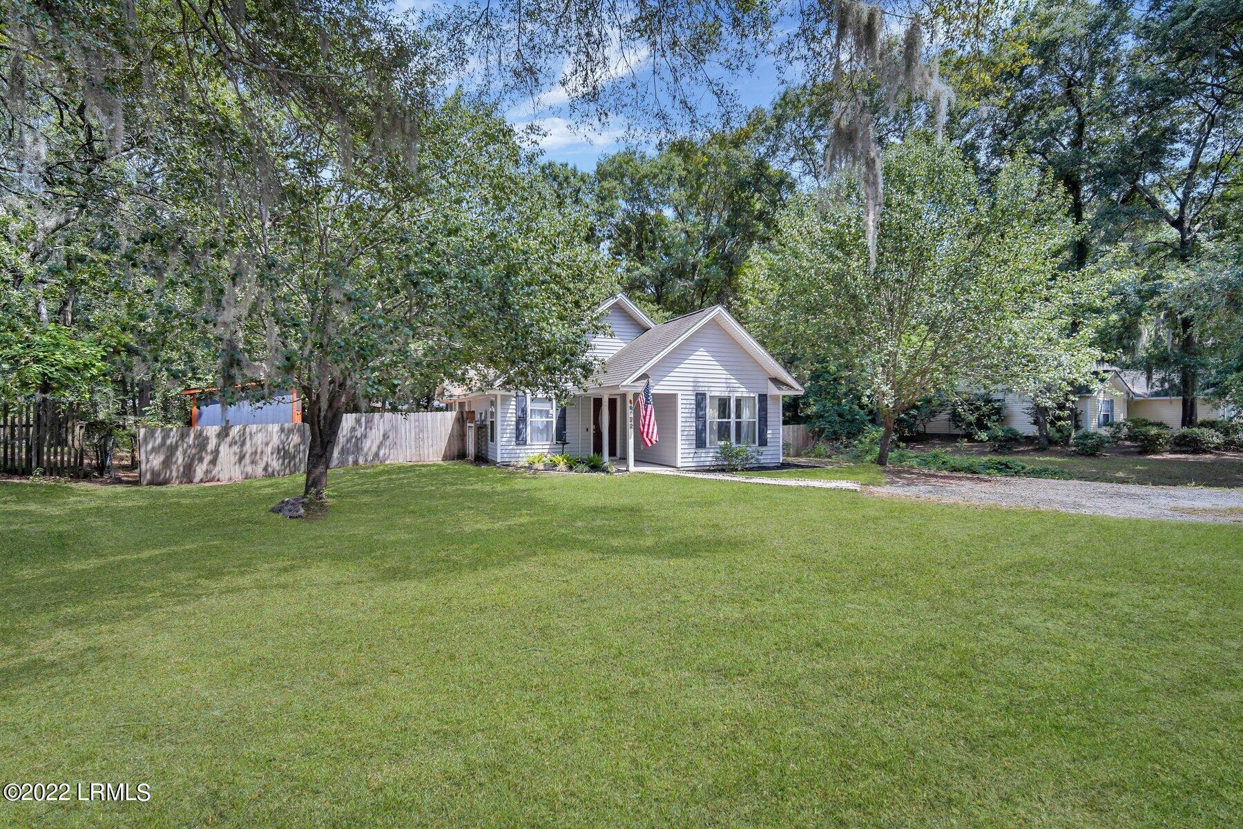 22 Blythewood Road Beaufort, SC 29907 - Photo 3 of 27 DSC08799_1.jpg-SMALL