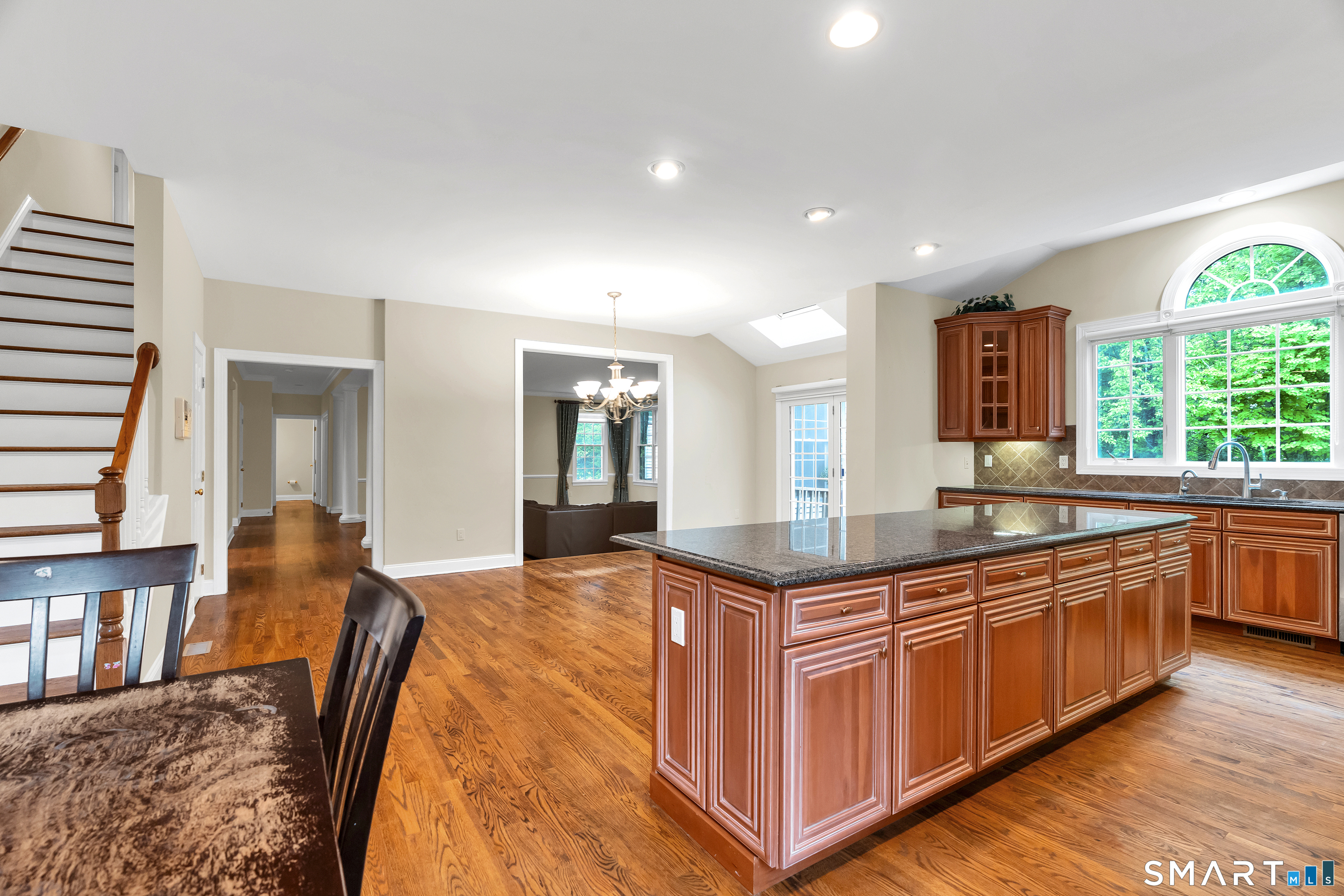 105 Beecher Road Woodbridge, CT 06525 - Photo 11 of 40