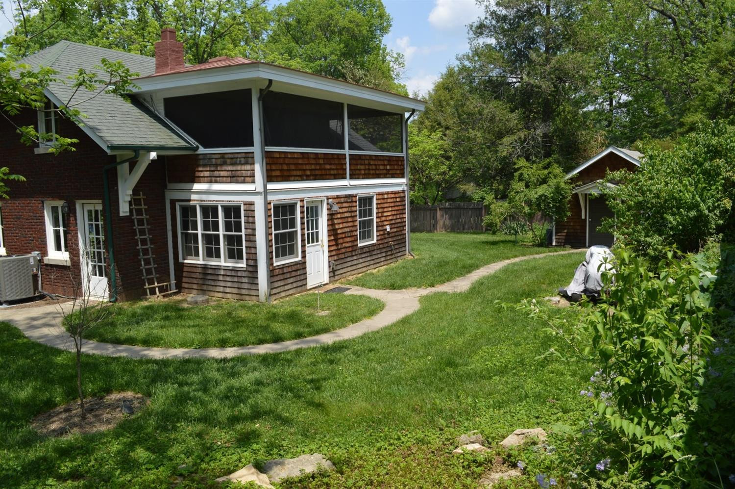 136 McDowell Road Lexington, KY 40502 - Photo 6 of 28 Photo 6