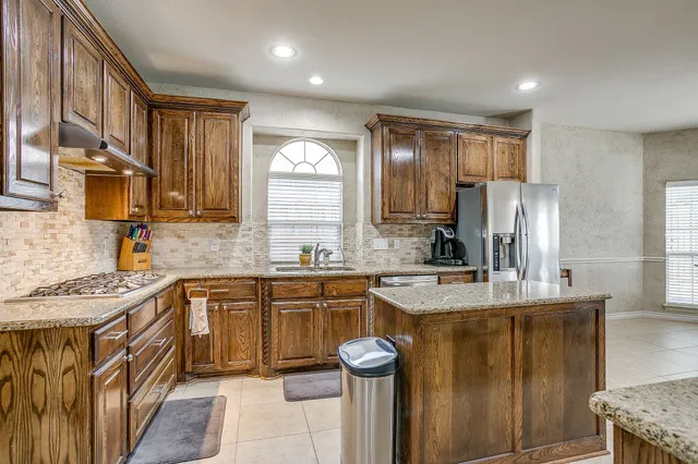 $699,000 | 2805 Stackhouse Street, Fort Worth, TX 76244