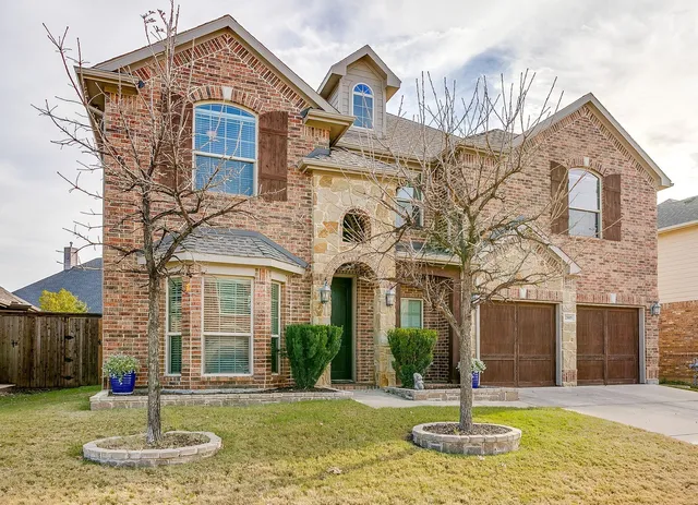 $699,000 | 2805 Stackhouse Street, Fort Worth, TX 76244