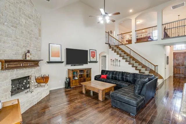 $699,000 | 2805 Stackhouse Street, Fort Worth, TX 76244