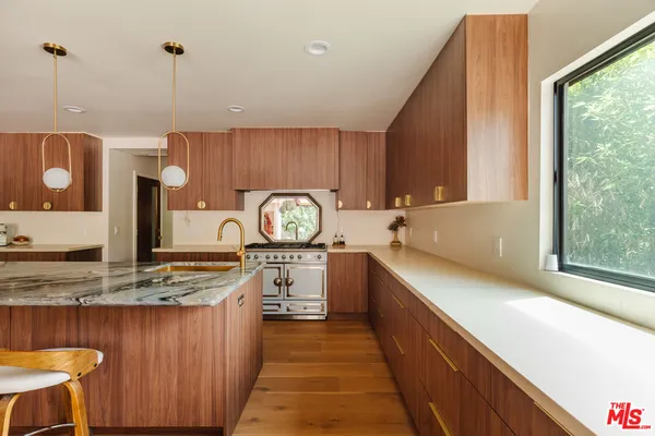 $20,000 | 12220 Benmore Terrace, Los Angeles, CA 90049