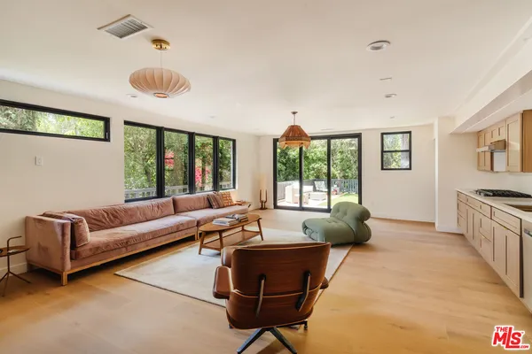 $20,000 | 12220 Benmore Terrace, Los Angeles, CA 90049
