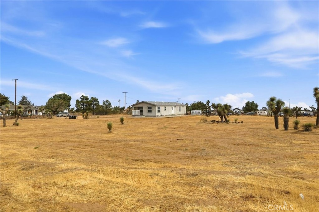 11251 Nevada Road Phelan, CA 92371 - Photo 11 of 28 Gallery Image 11