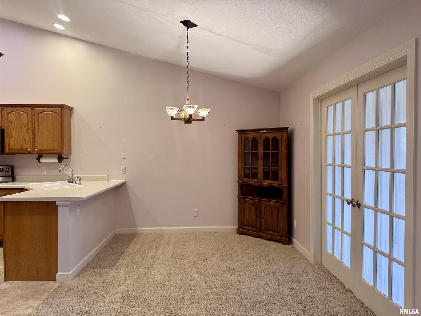 504 Mill Ridge Road, Unit 2 Clinton, IA 52732 - Photo 9 of 32 Gallery Image 9