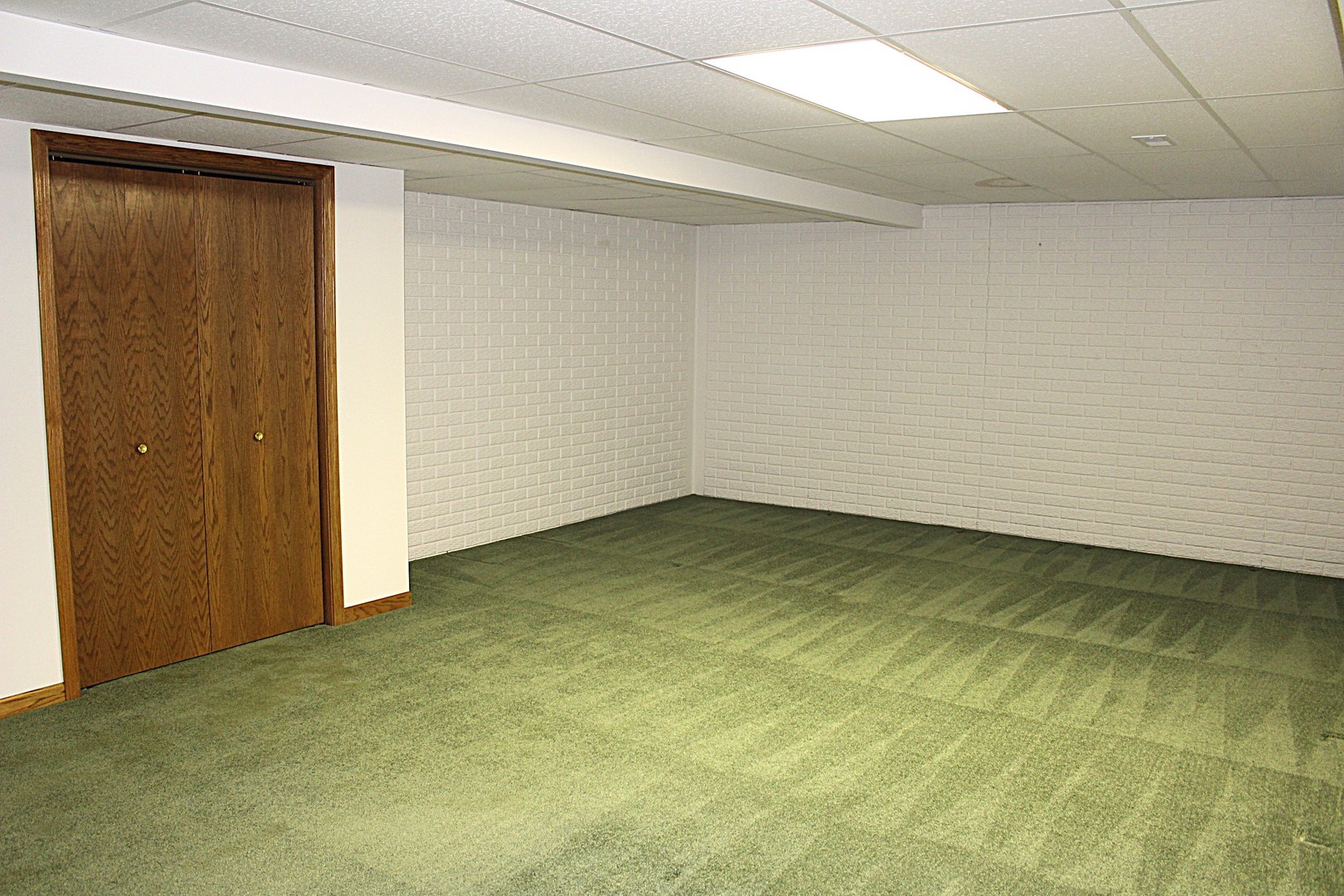 3 Delmar Drive Clinton, IL 61727 - Photo 39 of 44