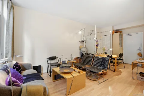 $449,000 | 425 West Beech Street, Unit 107, San Diego, CA 92101