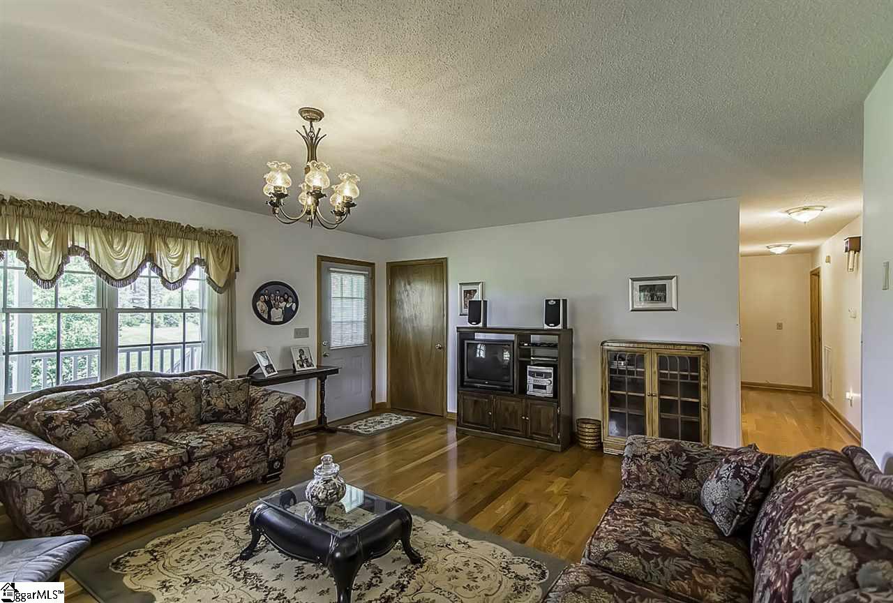 121 Dickard Road Walhalla, SC 29691 - Photo 6 of 22 Gallery Image 6