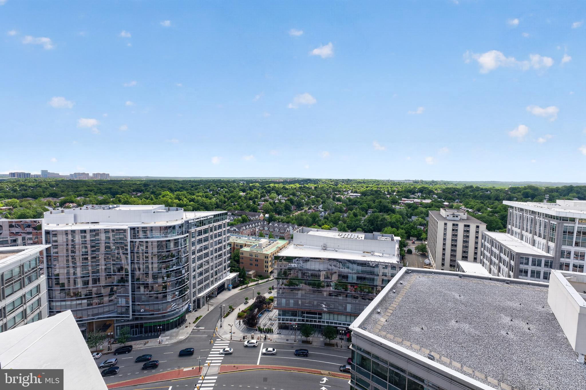 851 North Glebe Road, Unit 1301 Arlington, VA 22203 - Photo 56 of 84 Where The Skyline Meets the Treetops!