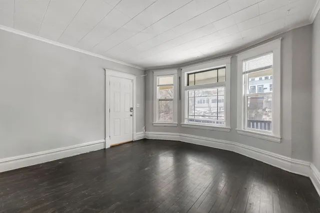 $240,000 | 680 Lawson Avenue East, St. Paul, MN 55106