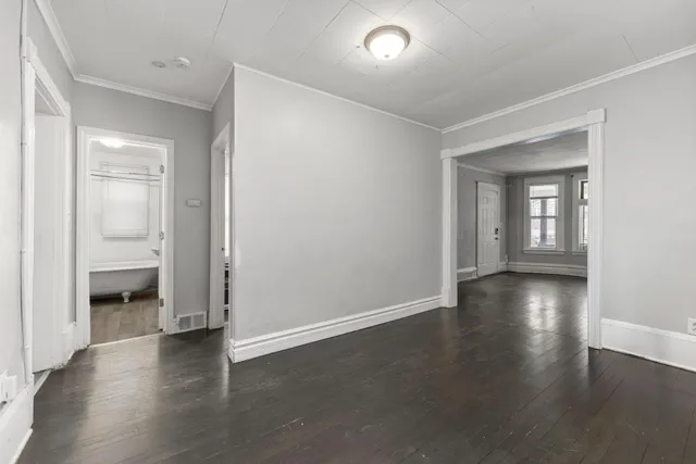 $240,000 | 680 Lawson Avenue East, St. Paul, MN 55106