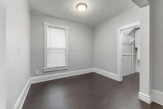 $240,000 | 680 Lawson Avenue East, St. Paul, MN 55106