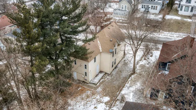 $240,000 | 680 Lawson Avenue East, St. Paul, MN 55106
