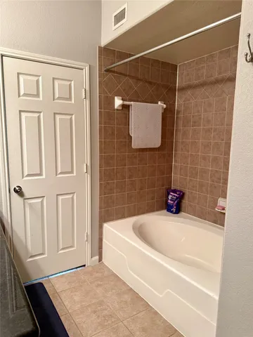 $2,000 | 9200 Westheimer Road, Unit 1003, Houston, TX 77063