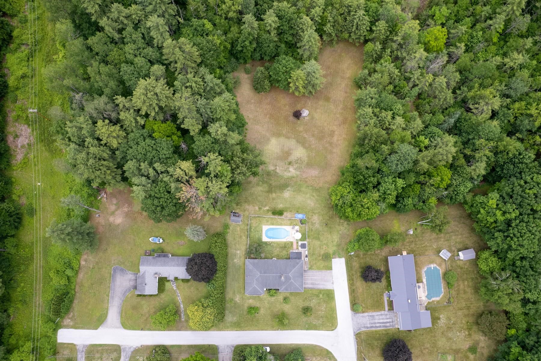 125 Maplewood Drive Rutland Town, VT 05736 - Photo 7 of 32