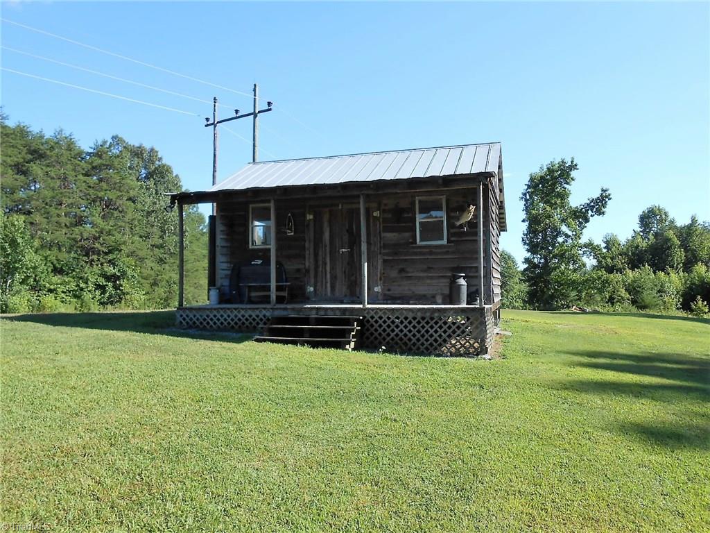 245 Pennington Road Reidsville, NC 27320 - Photo 8 of 30 Gallery Image 8