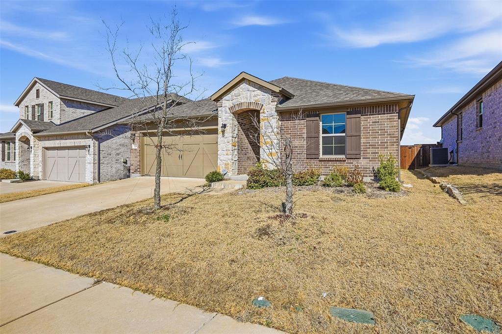 1116 Rountree Court Celina, TX 75009 - Photo 2 of 35