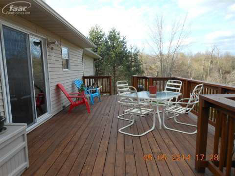 9585 Sheridan Road Millington, MI 48746 - Photo 8 of 12 20399895-7.JPG