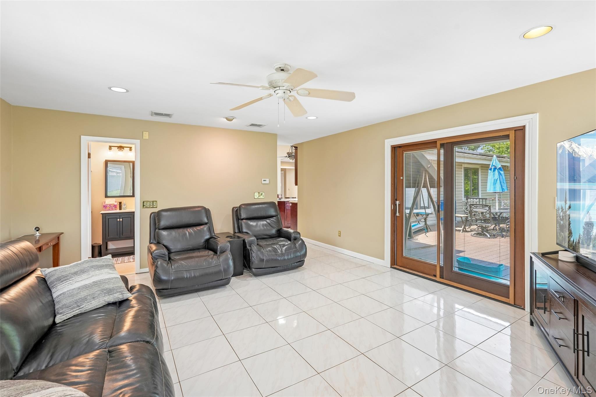 19 South Cranford Road Bardonia, NY 10954 - Photo 20 of 49