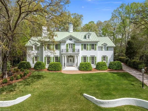 $1,999,000 | 1 Captain's Point, Greensboro, NC 27455