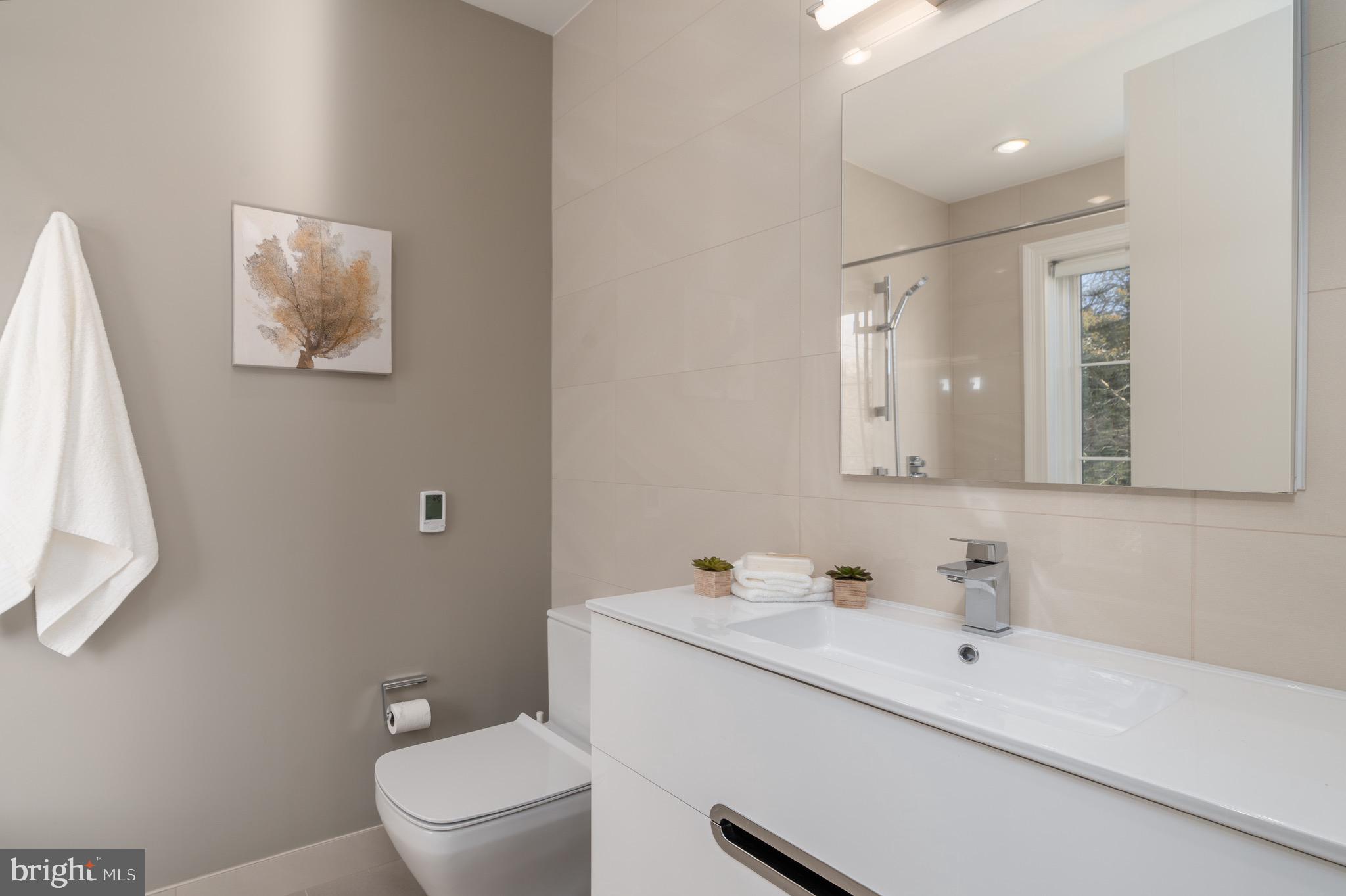 4401 W Street Northwest Washington, DC 20007 - Photo 27 of 45 Ensuite Bath