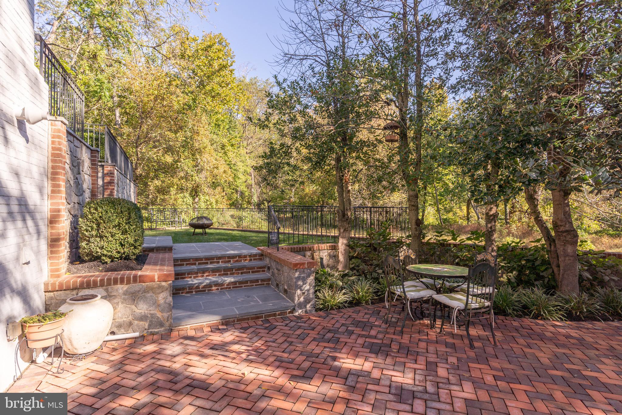 4401 W Street Northwest Washington, DC 20007 - Photo 40 of 45 Motor court