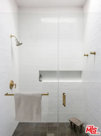 $1,600,000 | 612 Flower Avenue, Unit C, Venice, CA 90291